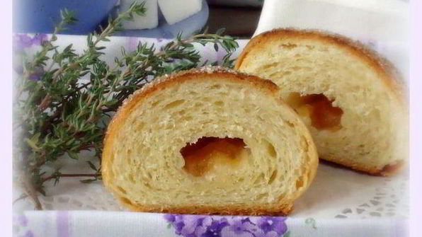 булочки слоеные с джемом и вареной сгущенкой
