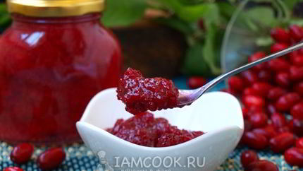 Джем из кизила