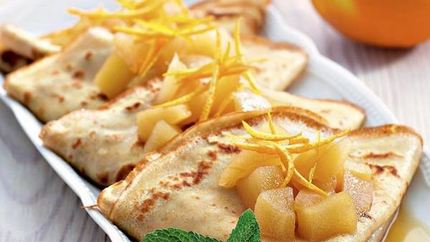 Французские блинчики с джемом и сыром