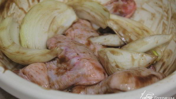 пикантные куриные крылышки в маринаде барбекю с джемом глинтвейн