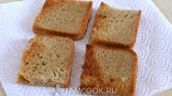 тосты с арахисовым маслом и джемом