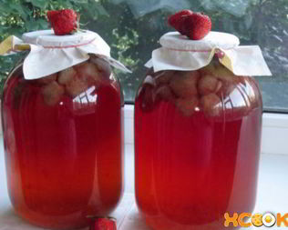 Компот из клубники на зиму