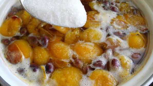 компот из слив и винограда