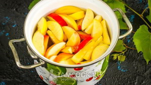 компот из винограда и яблок на зиму