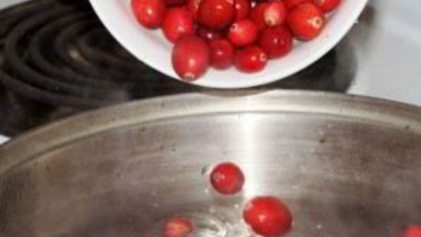 компот из яблок и клюквы