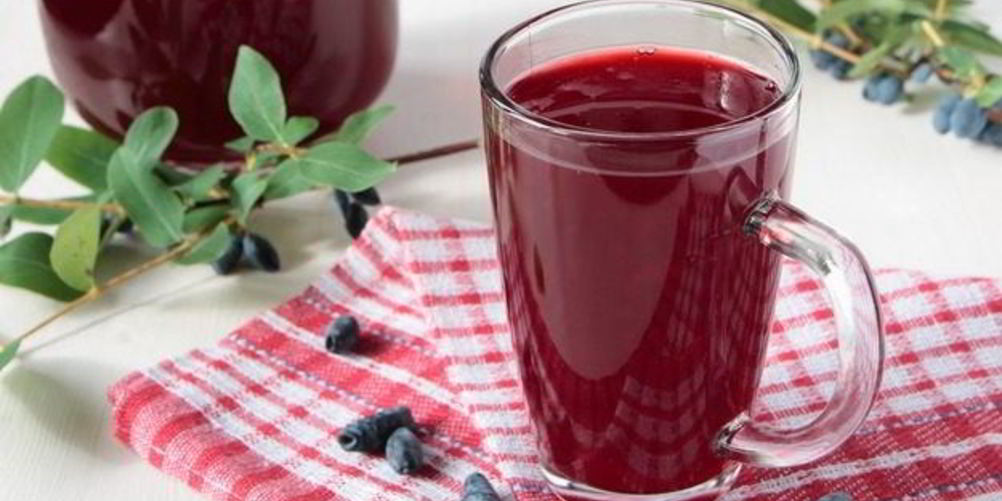 Рецепт компота из жимолости