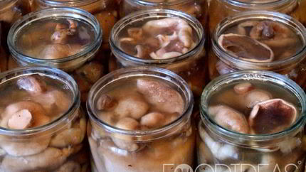 Маринованные маслята