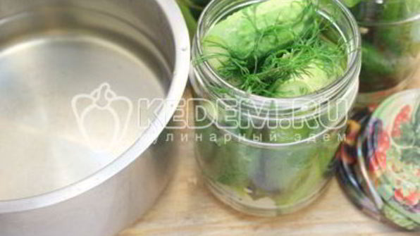 маринованные огурцы с болгарским перцем