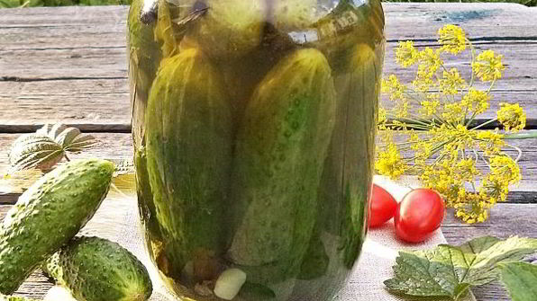 огурцы под капроновой крышкой на зиму