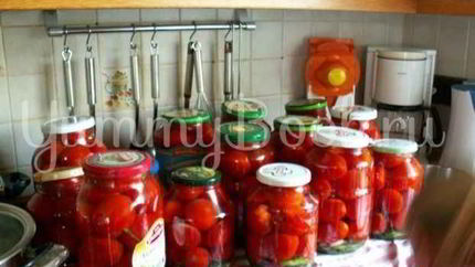 Помидоры консервированные