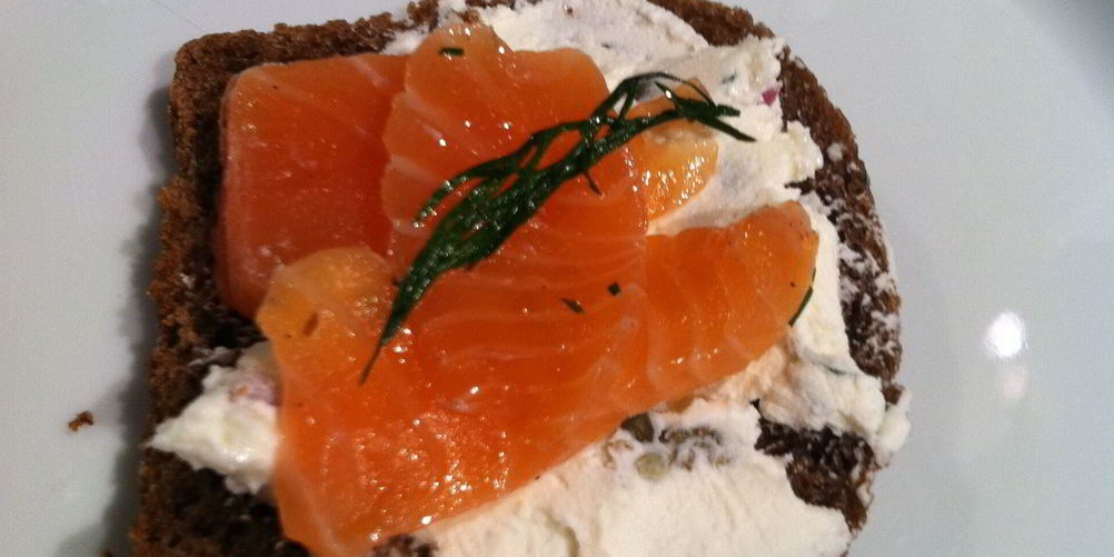 Рецепт соленого лосося по-скандинавски — гравлокса