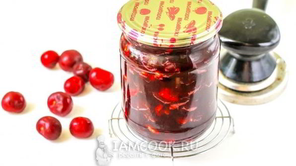 варенье из черешни с грецким орехом