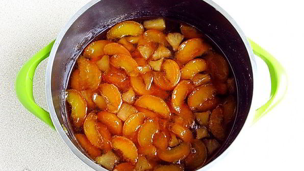 варенье из персиков и консервированных ананасов