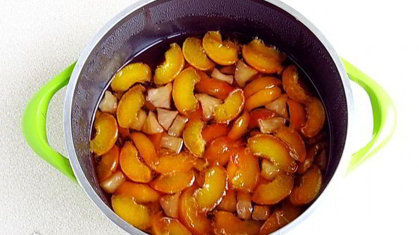 варенье из персиков и консервированных ананасов