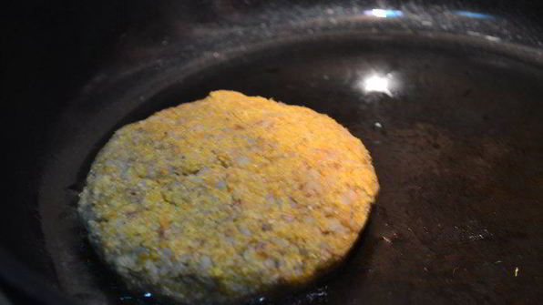 бургер с гречневой котлетой