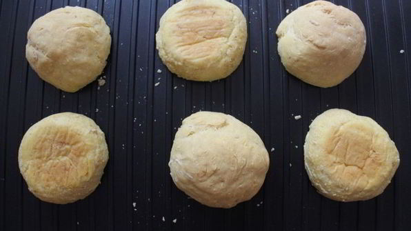 бургер со свиным бифштексом