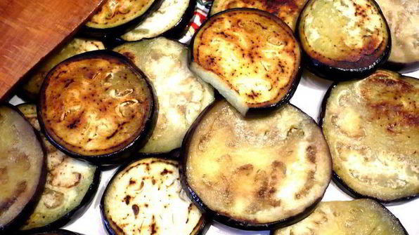 бургеры с баклажанами