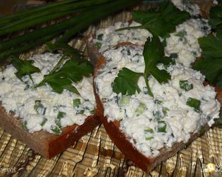 Бутербродная масса с сыром и зеленью