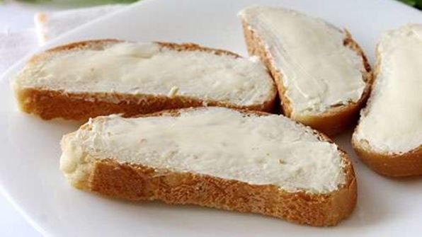 бутерброды с красной икрой