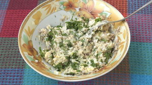 бутерброды с сардинами и плавленым сыром