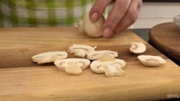 бутерброды с сырыми шампиньонами