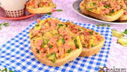 Горячие бутерброды с колбасой и сыром