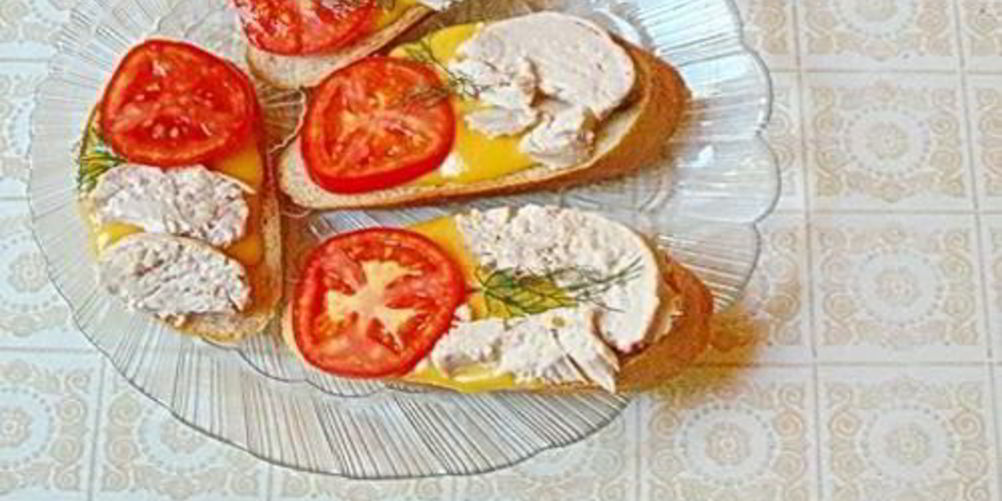 Рецепт горячих бутербродов с курицей