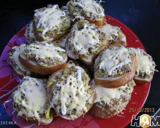 Горячие бутерброды с сайрой