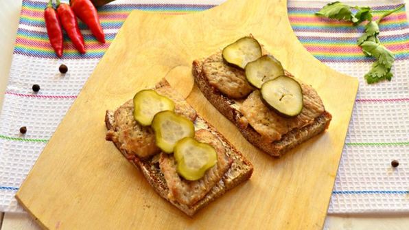 горячие бутерброды со свининой