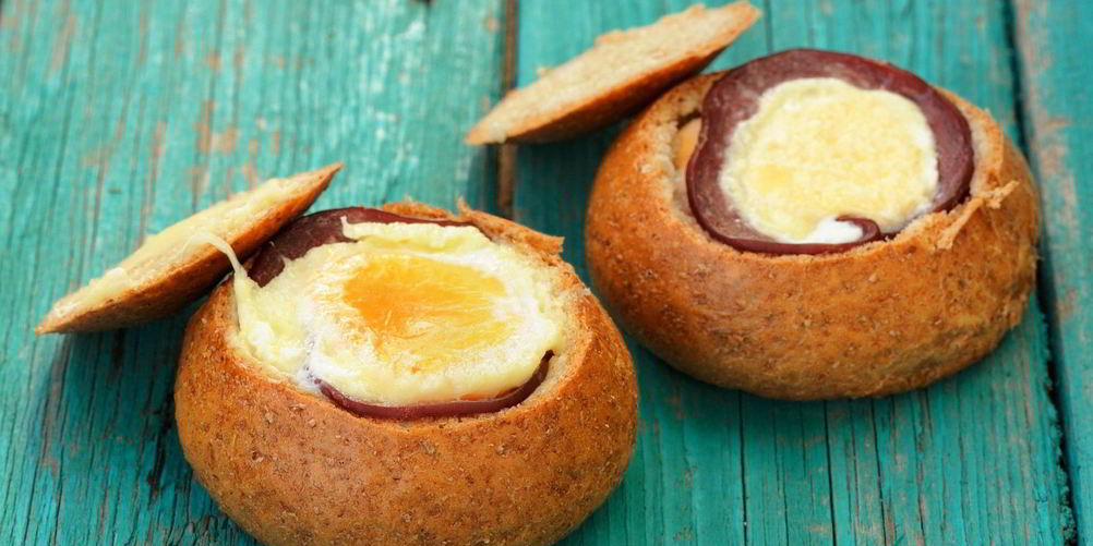 Рецепт запеченных бутербродов с яйцом и ветчиной