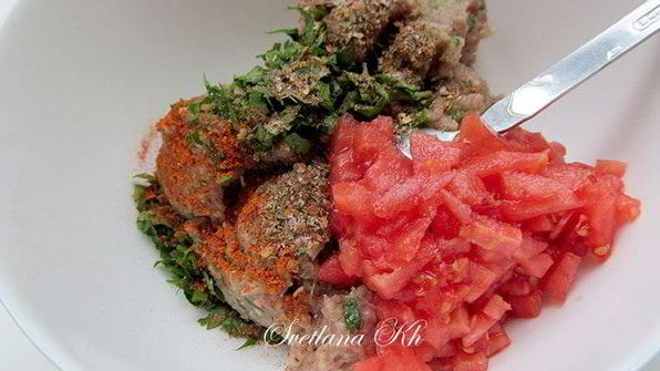 чебуреки на минералке с пикантной начинкой