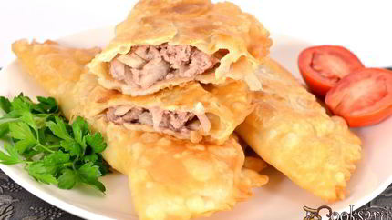 Чебуреки с индюшиным фаршем