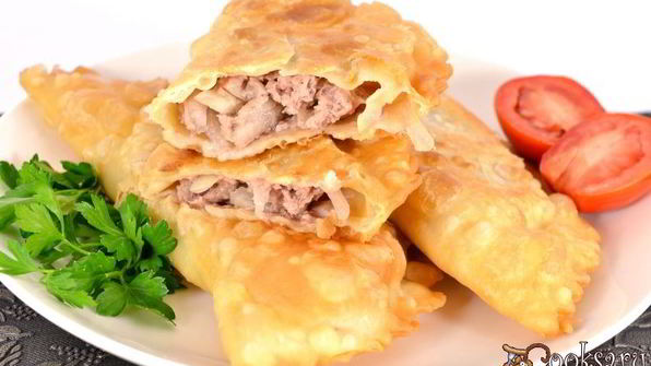 чебуреки с индюшиным фаршем