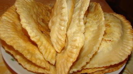 Чебуреки с куриным фаршем