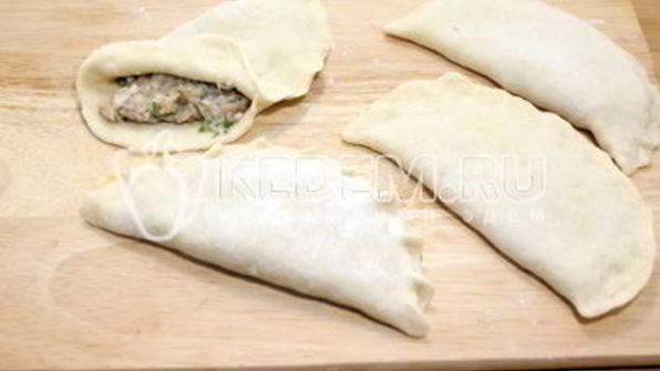 чебуреки с мясом