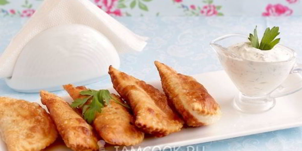 Рецепт чебуреков с творогом и зеленью