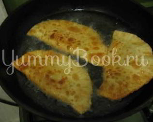 Первые чебуреки