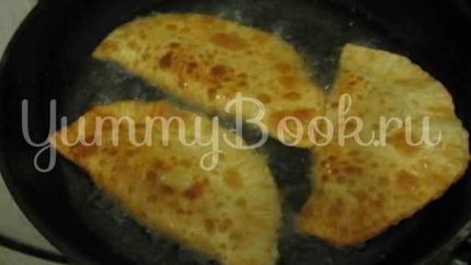 Первые чебуреки