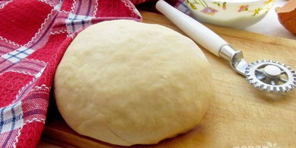 Рецепт теста для чебуреков на кипятке