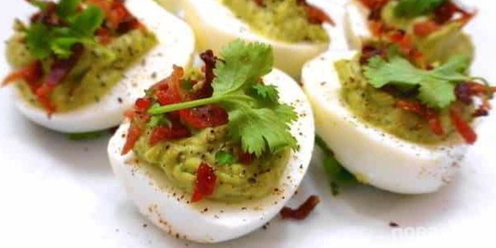 Рецепт фаршированных яиц с гуакамоле