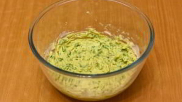 фаршированные яйца цыплята