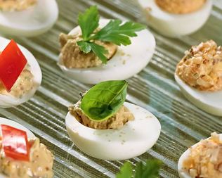 Фаршированные яйца