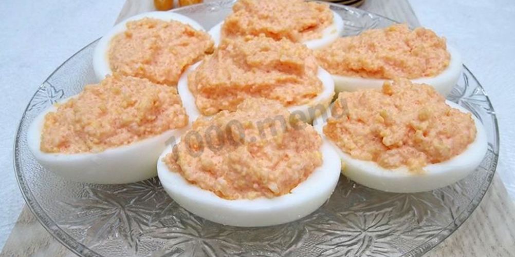 Рецепт яиц фаршированных икрой мойвы