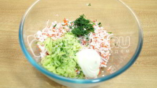 яйца фаршированные крабовыми палочками