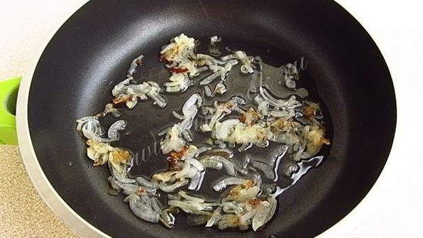 яйца, фаршированные куриной печенью