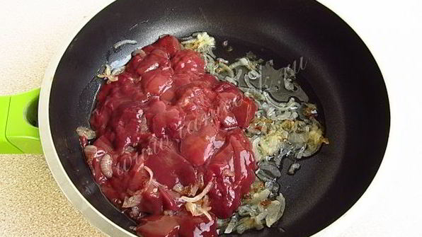 яйца, фаршированные куриной печенью