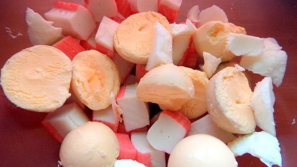 запеченные фаршированные яйца