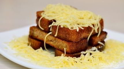 Гренки с чесноком и сыром