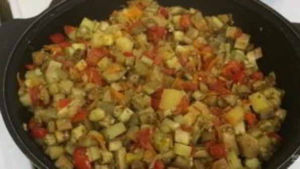 баклажанная икра очень вкусная