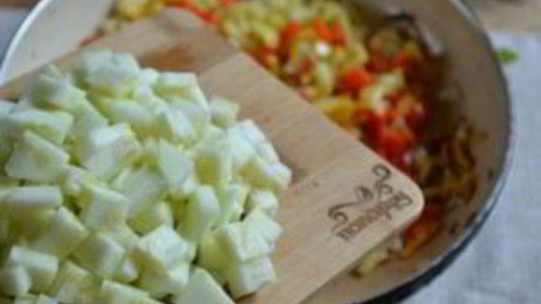 икра кабачковая с перцем и помидорами